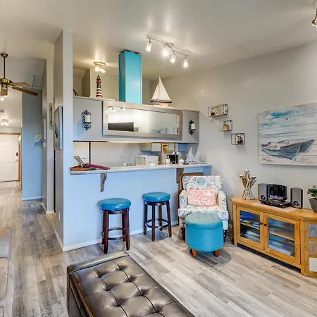 Dog-Friendly Ocean Shores Condo With Balcony And Views Exterior photo